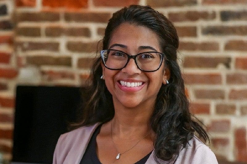 Picture of Laura Weeks